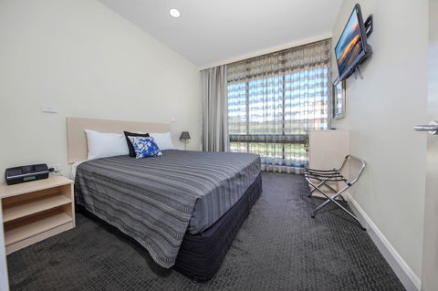 Belconnen Way Motel And Serviced Apartments - Accommodation Australia 3
