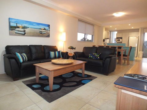 Pacific Marina Apartments - Local Tourism 13