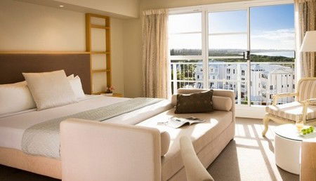 Quality Suites Deep Blue - Accommodation Australia 0