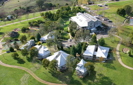 Pinnacle Valley Resort - Accommodation Australia 0