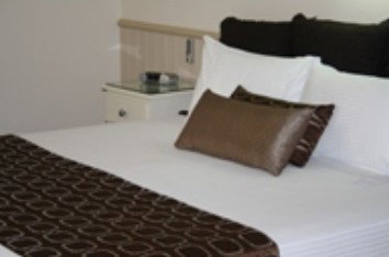 Comfort Inn & Suites Robertson Gardens - Accommodation Australia 1