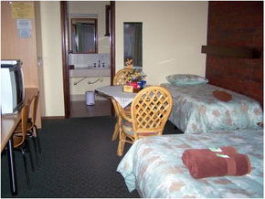 All Star Motor Inn - Local Tourism 4