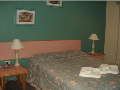 Almond Inn Motel - Accommodation Australia 4