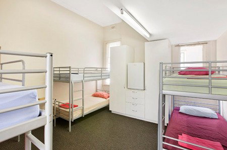 Cambridge Lodge - Accommodation Australia 4