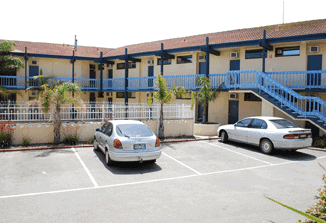 Lakes Central Hotel - Accommodation Australia 0