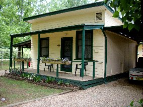 Pioneer Garden Cottages - Local Tourism 0
