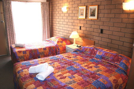 Rippleside Park Motor Inn - Accommodation Australia 1