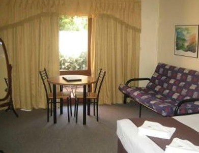 Parkway Motel - Accommodation Australia 2