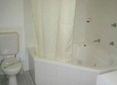 Parkway Motel - Accommodation Australia 4