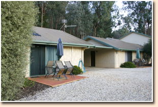 Snow View Holiday Units - Accommodation Australia 1