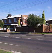 The Charles Sturt Motor Inn - Accommodation Australia 4