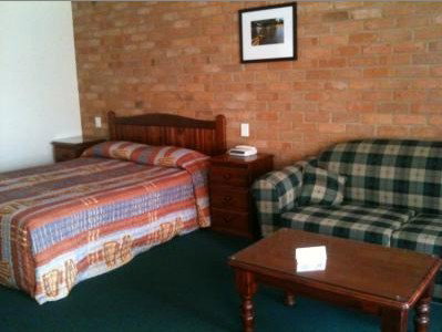 Town And Country Motor Inn Cobar - Accommodation Australia 2