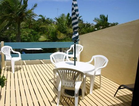Noosa Terrace And Belmondos - Australia Shopping 3
