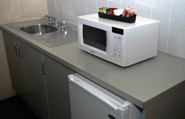 Oasis By The Lake - Accommodation Australia 2