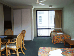 Club Surfers - Accommodation Australia 1