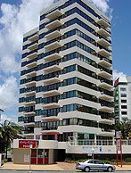 Beachfront Towers - Accommodation Australia 0
