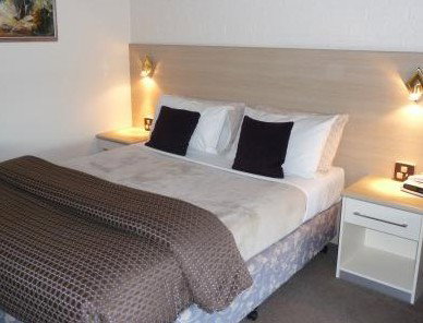 Hamiltons Townhouse Motel - Accommodation Australia 0