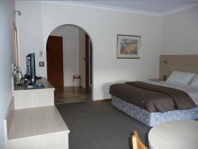 Hamiltons Townhouse Motel - Accommodation Australia 2