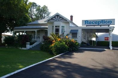Colonial Court Motor Inn - Accommodation Australia 0