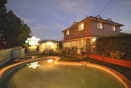 Country Gardens Motor Inn - Accommodation Australia 4