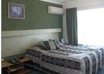 Hanging Rock Family Motel - Australia Shopping 2