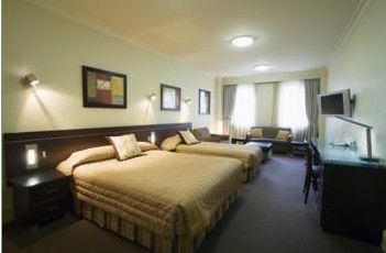 Hyde Park Inn - Accommodation Australia 0
