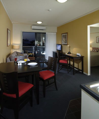 Central Brunswick Apartment Hotel - Accommodation Australia 2