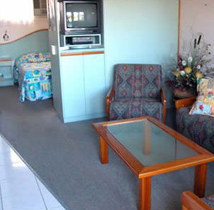 Caloundra Suncourt Motel - Accommodation Australia 3
