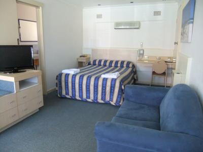 Country Comfort Cowra Countryman Motor Inn - Accommodation Australia 2