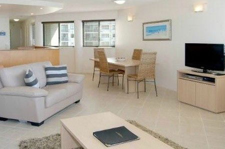Malibu Mooloolaba - Accommodation Australia 2