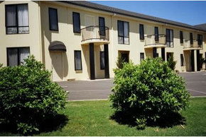 Hopkins House Motel & Apartments - Accommodation Australia 2