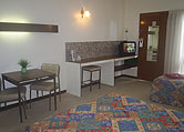 HIWAY 8 MOTOR INN - Accommodation Australia 1