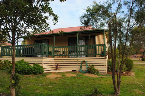 Lakes Entrance Country Cottages - Accommodation Australia 2