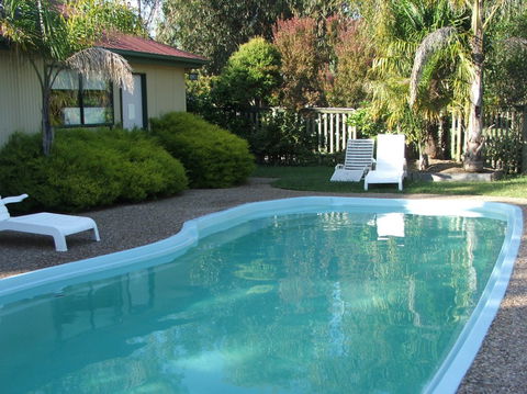 Lakes Entrance Country Cottages - Accommodation Australia 3