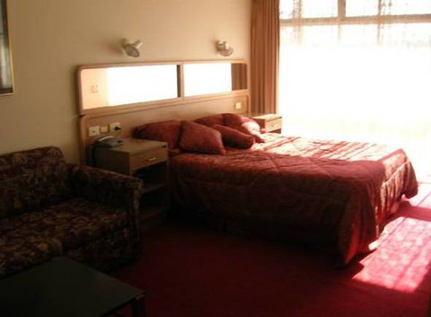 Peninsula Motor Inn And Tyabb Fly Inn - Accommodation Australia 1