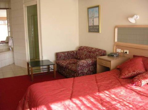 Peninsula Motor Inn And Tyabb Fly Inn - Accommodation Australia 3
