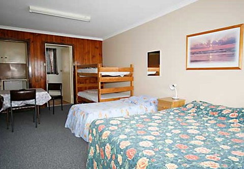 Turnin Motel - Accommodation Australia 2