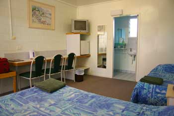 Cooroy Motel & Caravan Park - Accommodation Australia 1