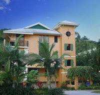 Martinique On Macrossan - Local Tourism