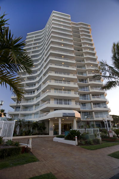 19th Avenue On The Beach - Local Tourism 7