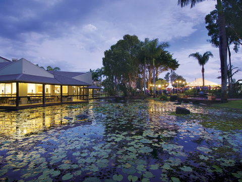 Oaks Oasis - Accommodation Australia 1