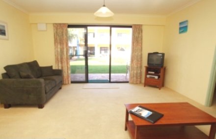 Nautilus Apartments Merimbula - Accommodation Australia 8