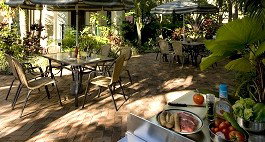 Tropic Towers Apartments - Accommodation Australia 3