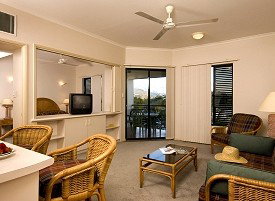 Tropic Towers Apartments - Accommodation Australia 4