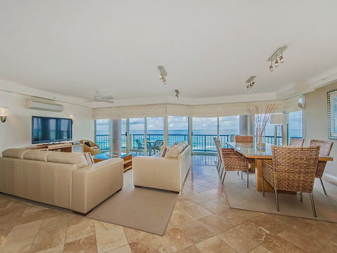 AA Oceana On Broadbeach - Accommodation Australia 12