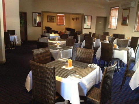Bluestone Motor Inn - Accommodation Australia 3