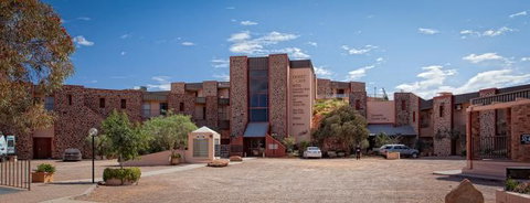 Desert Cave Hotel - Accommodation Australia 3