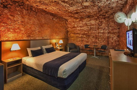 Desert Cave Hotel - Accommodation Australia 8