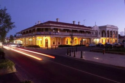 Jens Town Hall Hotel - Accommodation Australia 3