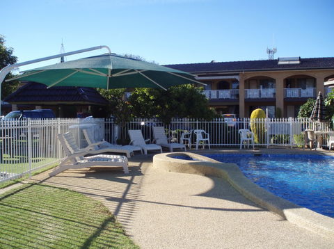 Lake View Motel - Accommodation Australia 1